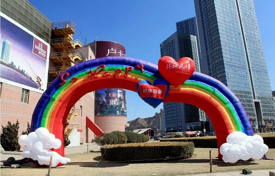 东城彩虹充气拱门